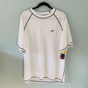SPEEDO EASY SHORT SLEEVE SWIM SHIRT BRAND NEW!